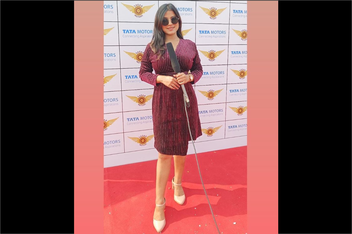 exhibition anchor emcee in lucknow